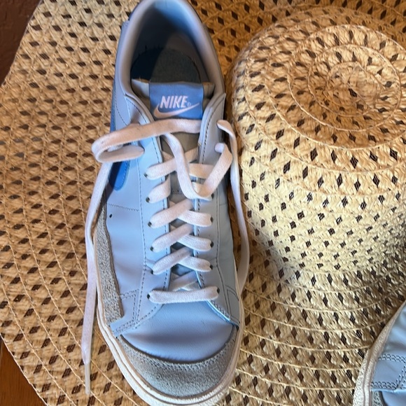 🔵NIKE SHOES - Picture 2 of 8